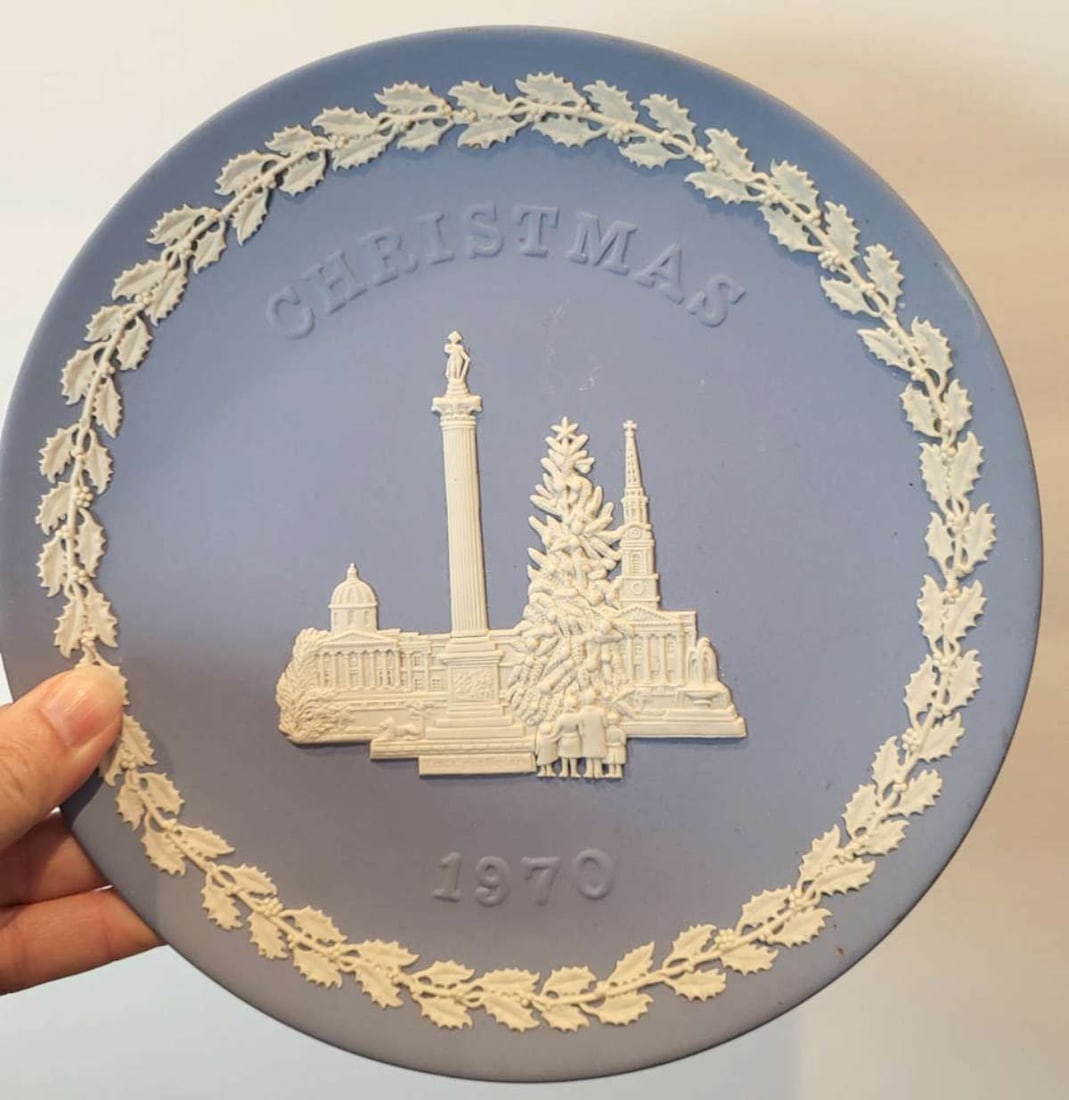 vintage 1970 Wedgwood Christmas plate Trafalgar Square: vintage Jasperware light blue bisque plate with raised or applied creamy white wreath design and marked as shown
