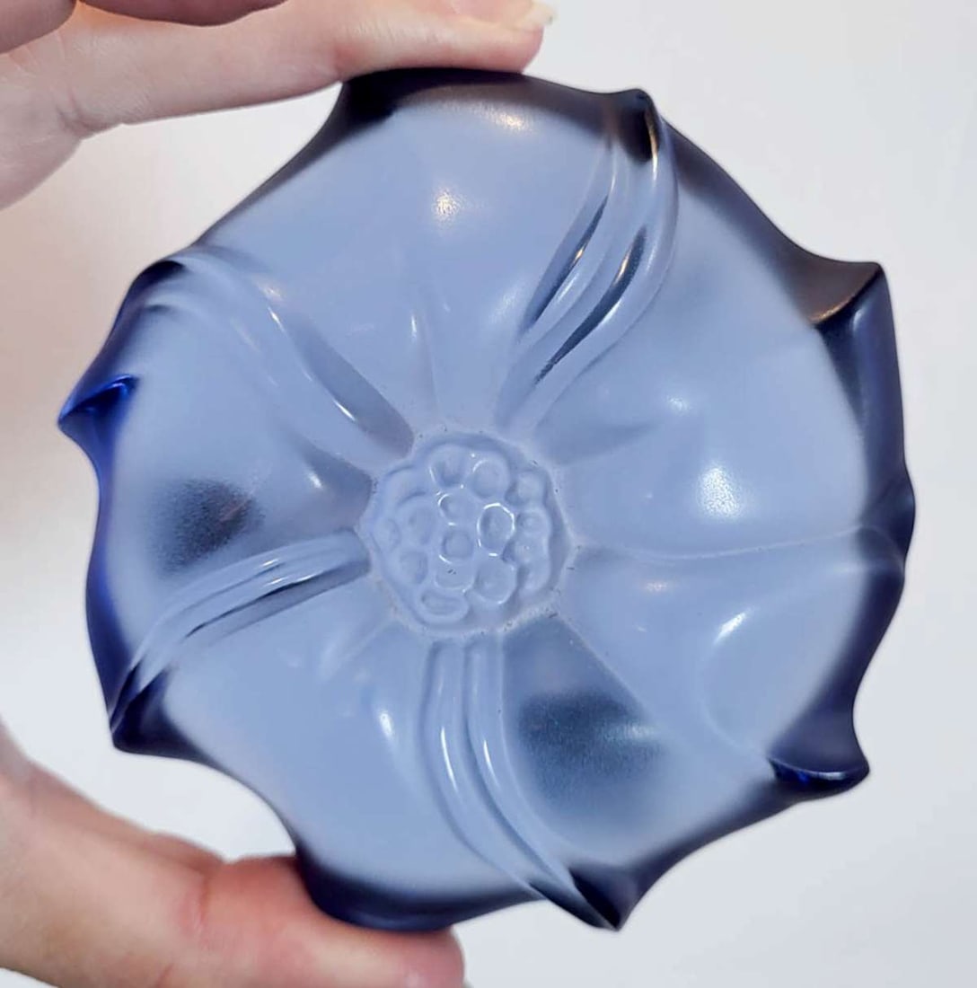 vintage figural glass paperweight by Lalique (1 of 7)