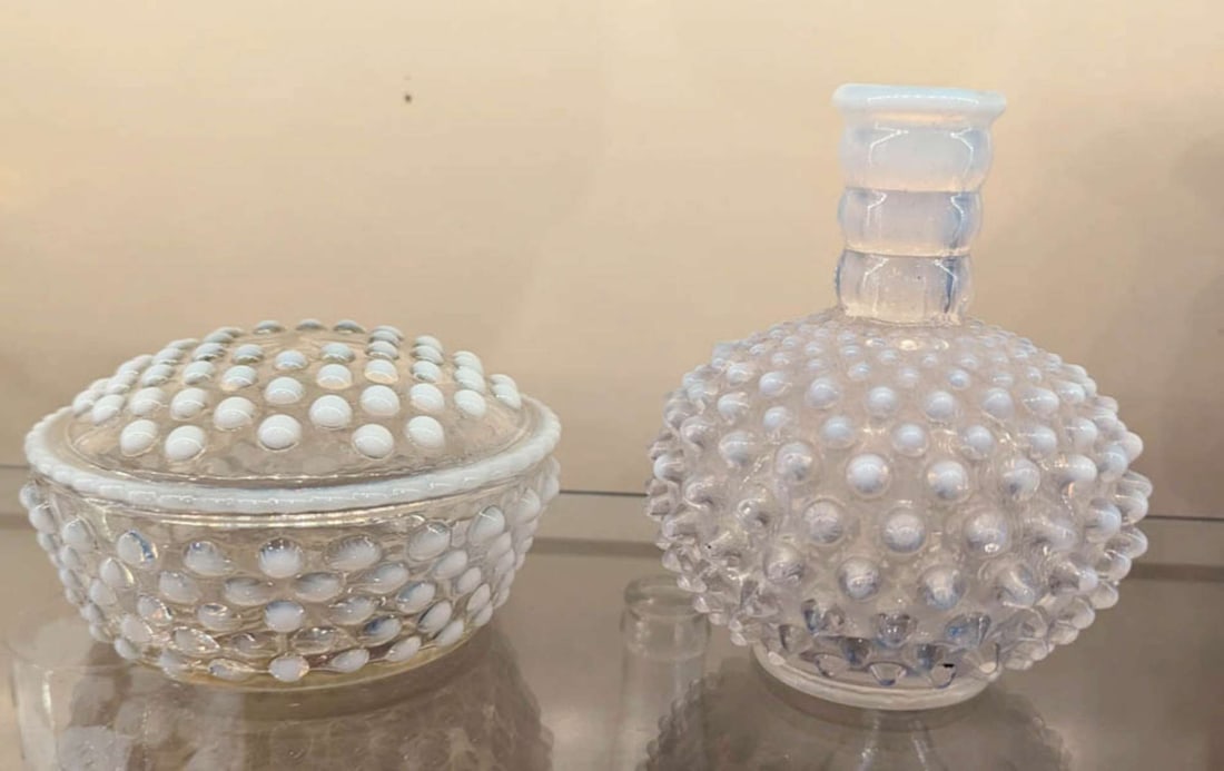 vintage opalescent hobnail glass pieces (1 of 11)