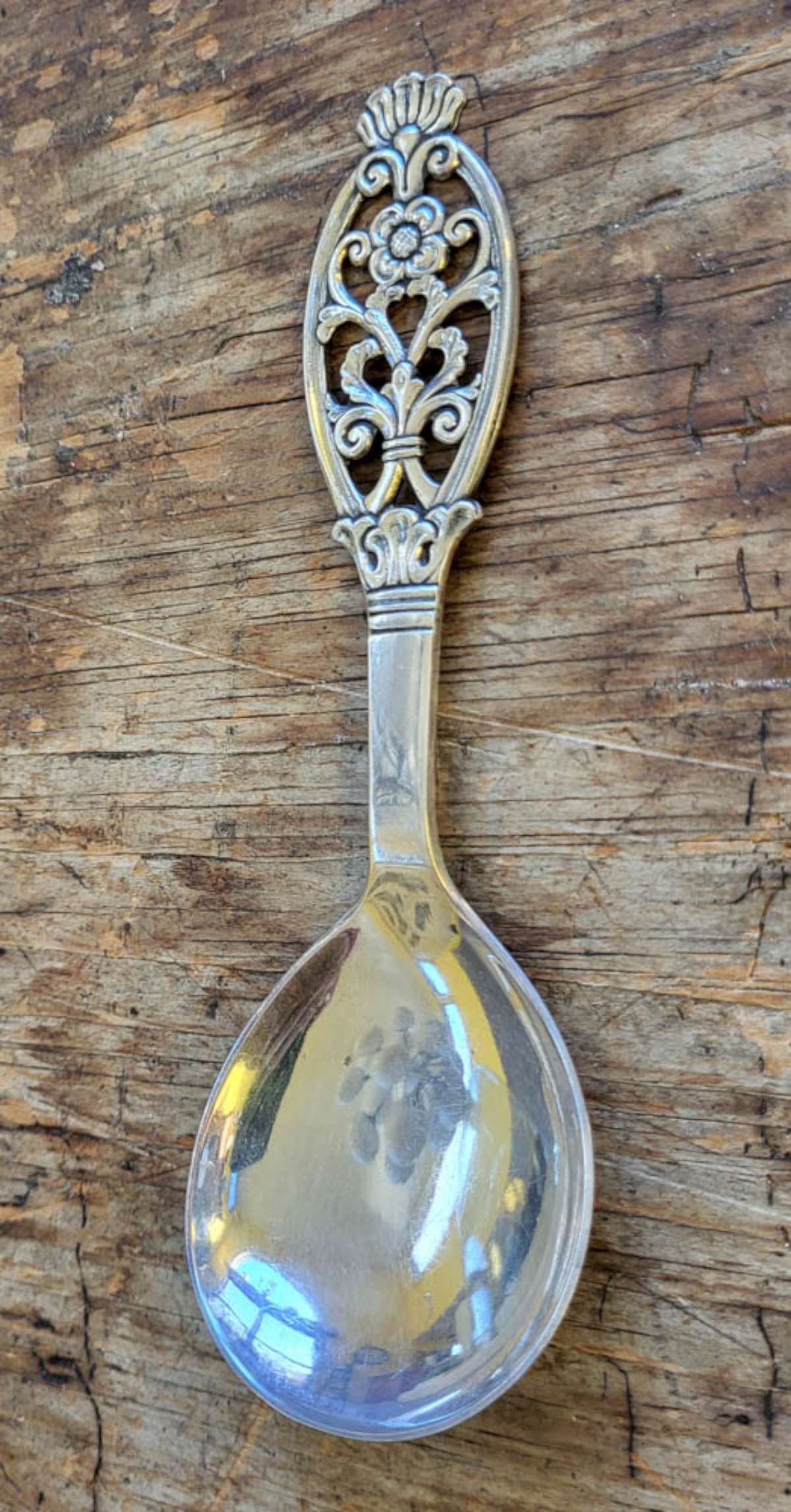 vintage Norwegian silver serving spoon M. Sunde (1 of 8)