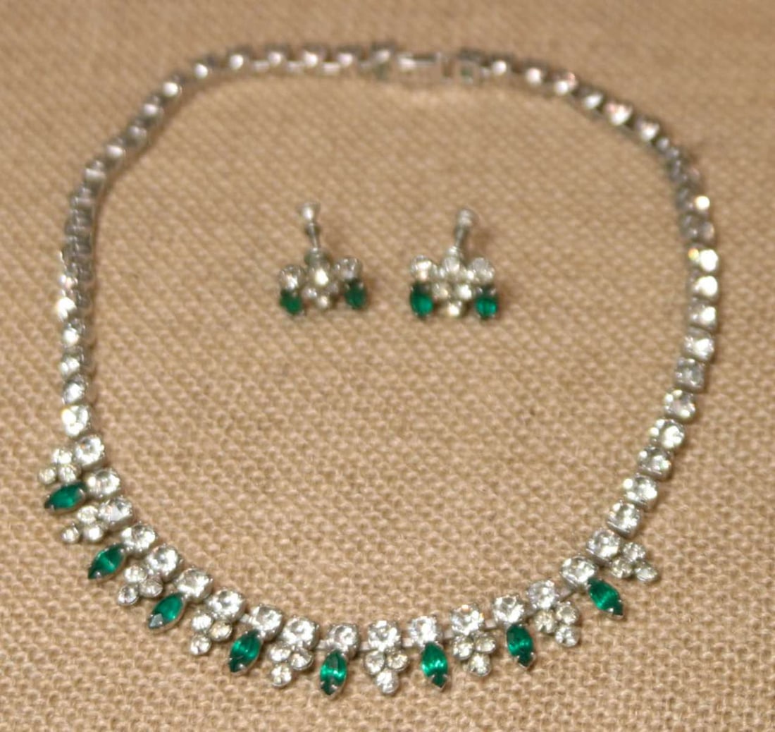 antique estate jewelry: rhinestone suite (1 of 8)