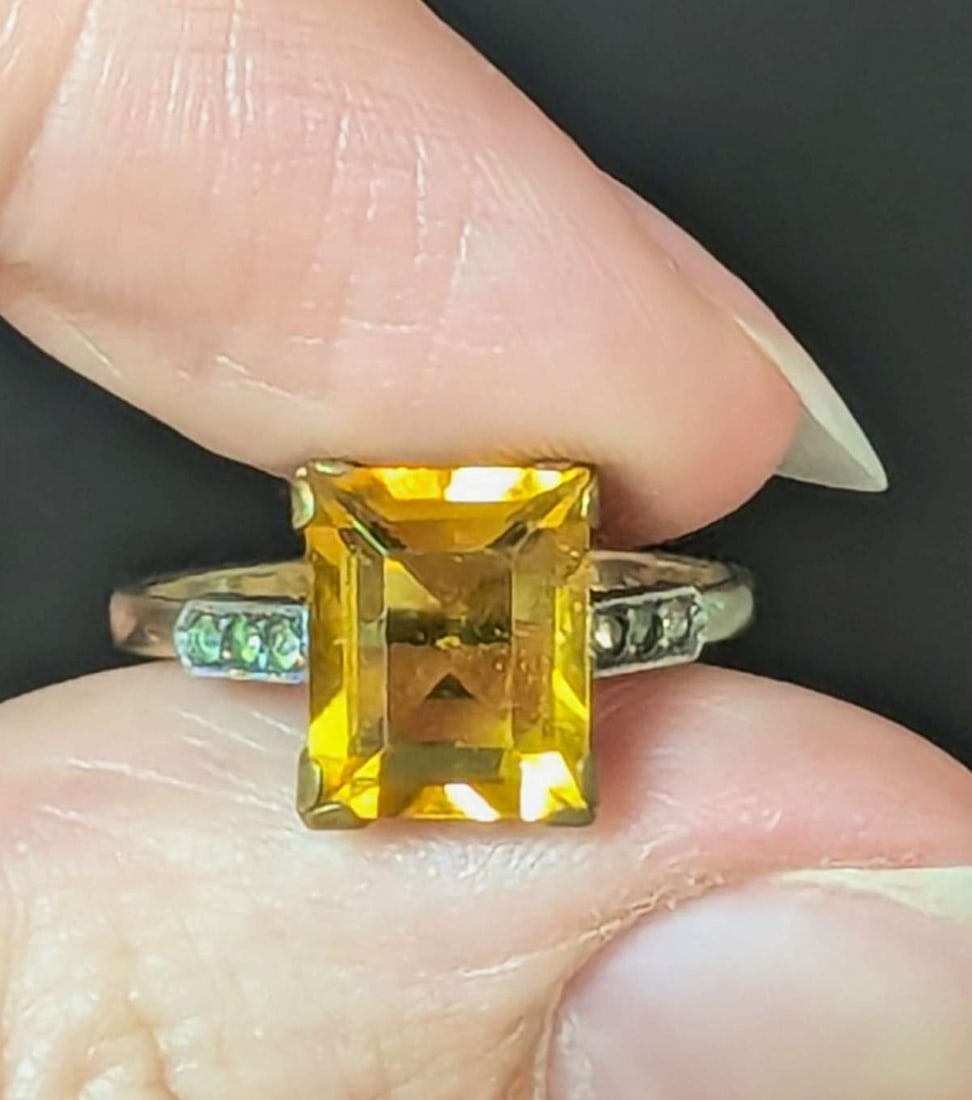 vintage estate jewelry: Citrine ring (1 of 6)