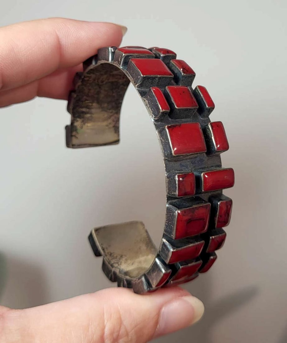 vintage estate jewelry: silver Coral bracelet (1 of 10)