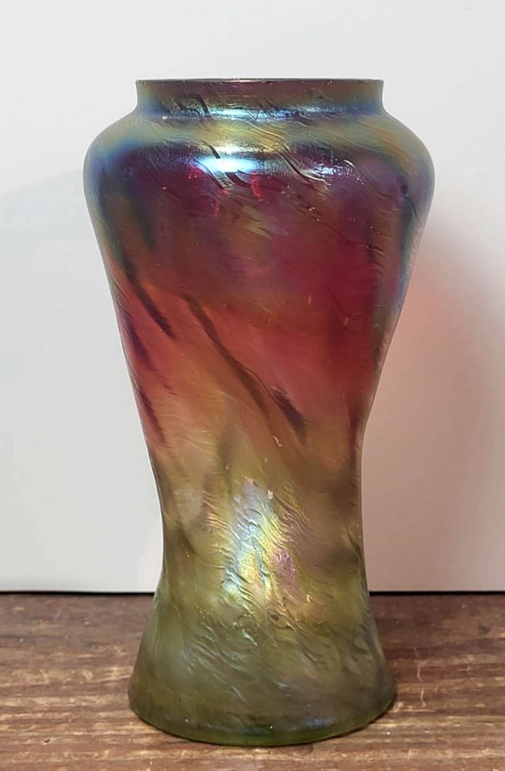 antique Loetz Art Glass vase: unmarked, but likely Loetz (possibly Rindskopf?) made twisted glass vase with iridescent purple, pink and green finish