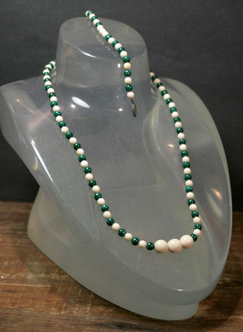 vintage estate jewelry: Malachite bone suite: vintage or antique matching jewelry suite, consisting of a Malachite round beaded and bone beaded necklace with illegibly marked silver closure and matching bracelet with silver filigree claspne