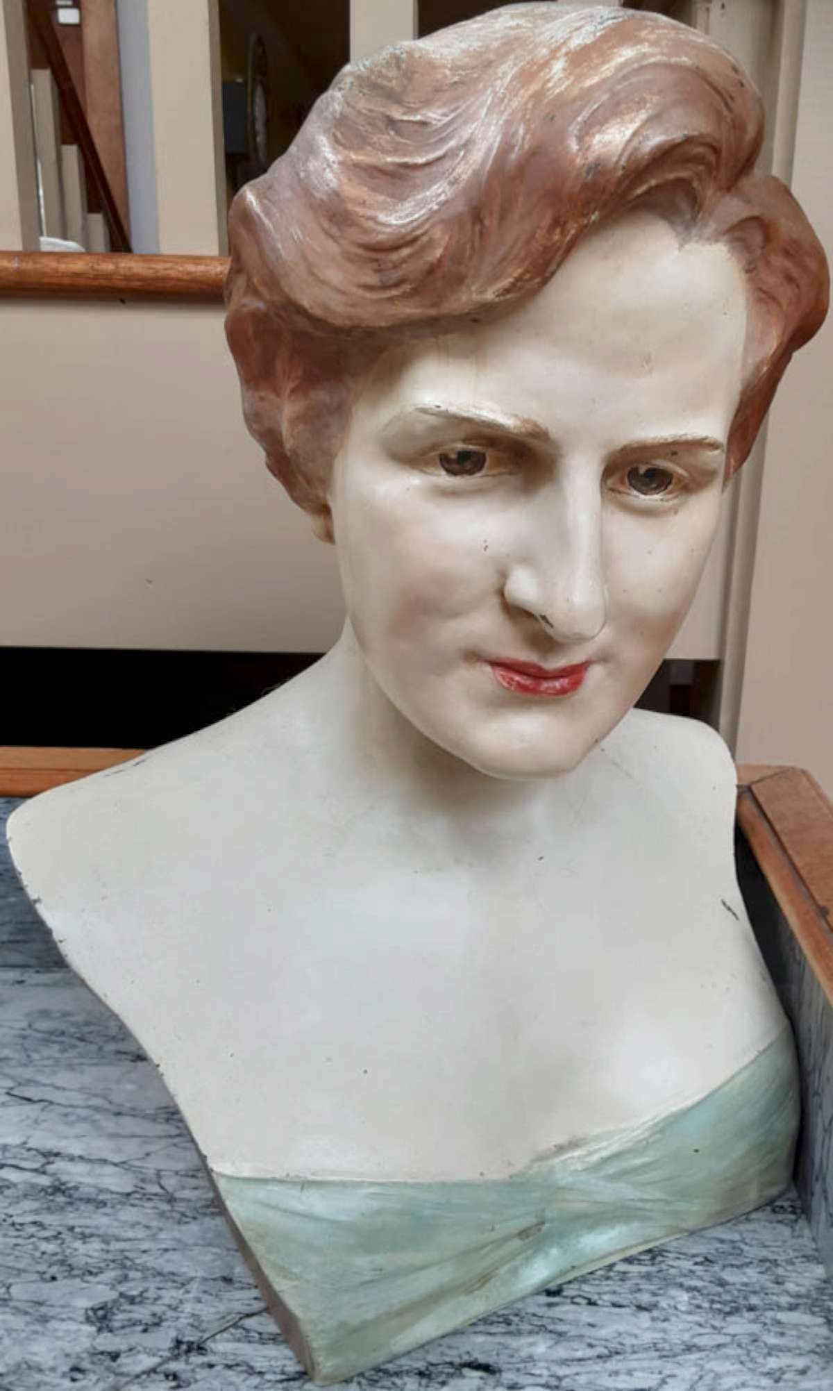 vintage sculptor signed Art Deco female bust (1 of 11)