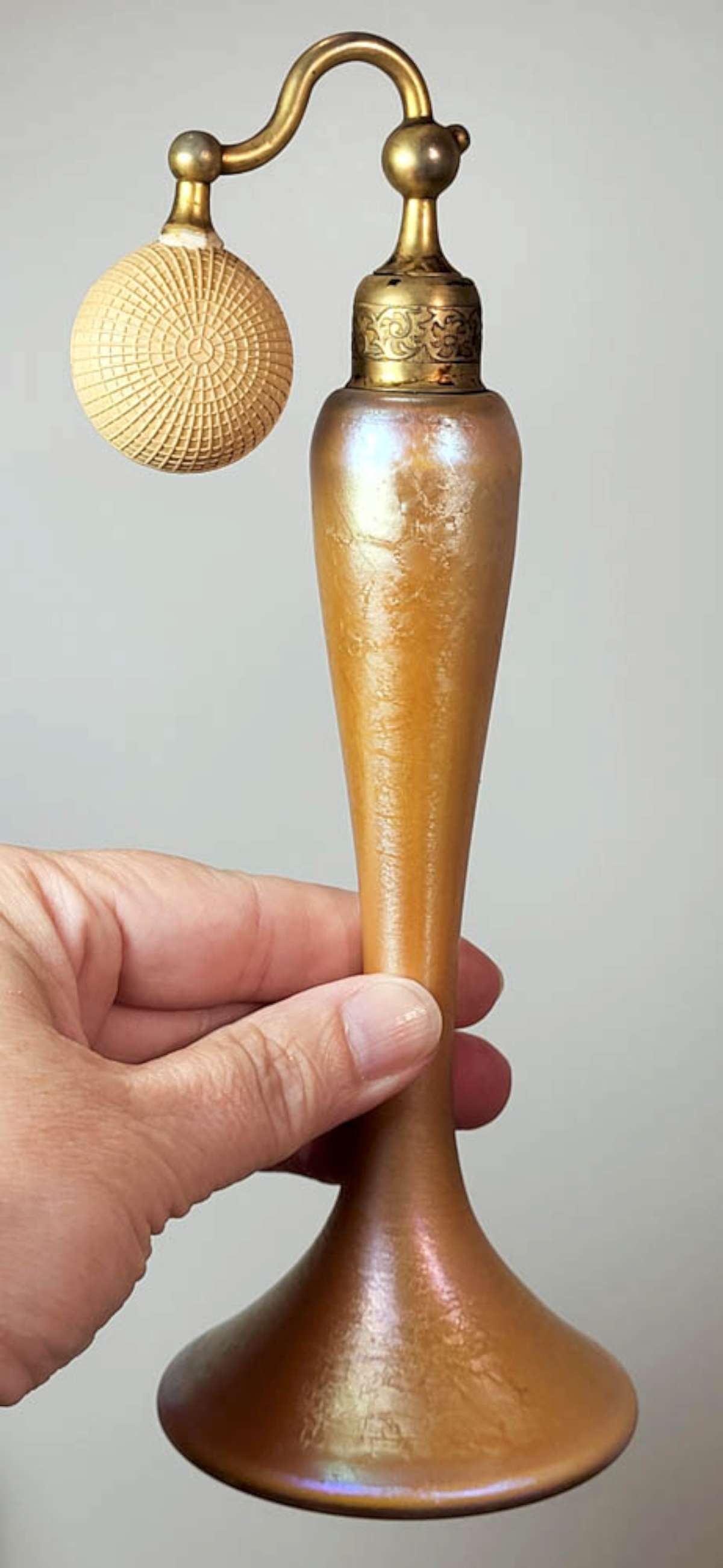 gorgeous Art Glass perfume bottle DeVilbiss (1 of 8)