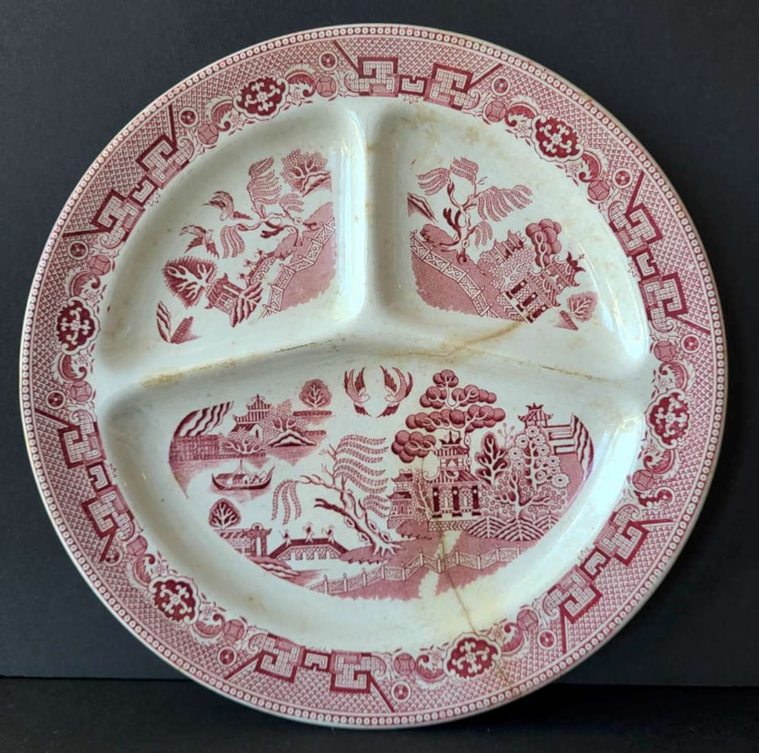 antique pottery plate Maestricht Holland (1 of 9)