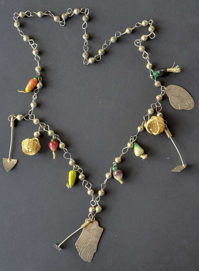 vintage estate jewelry: Mexican Milagro necklace (1 of 8)
