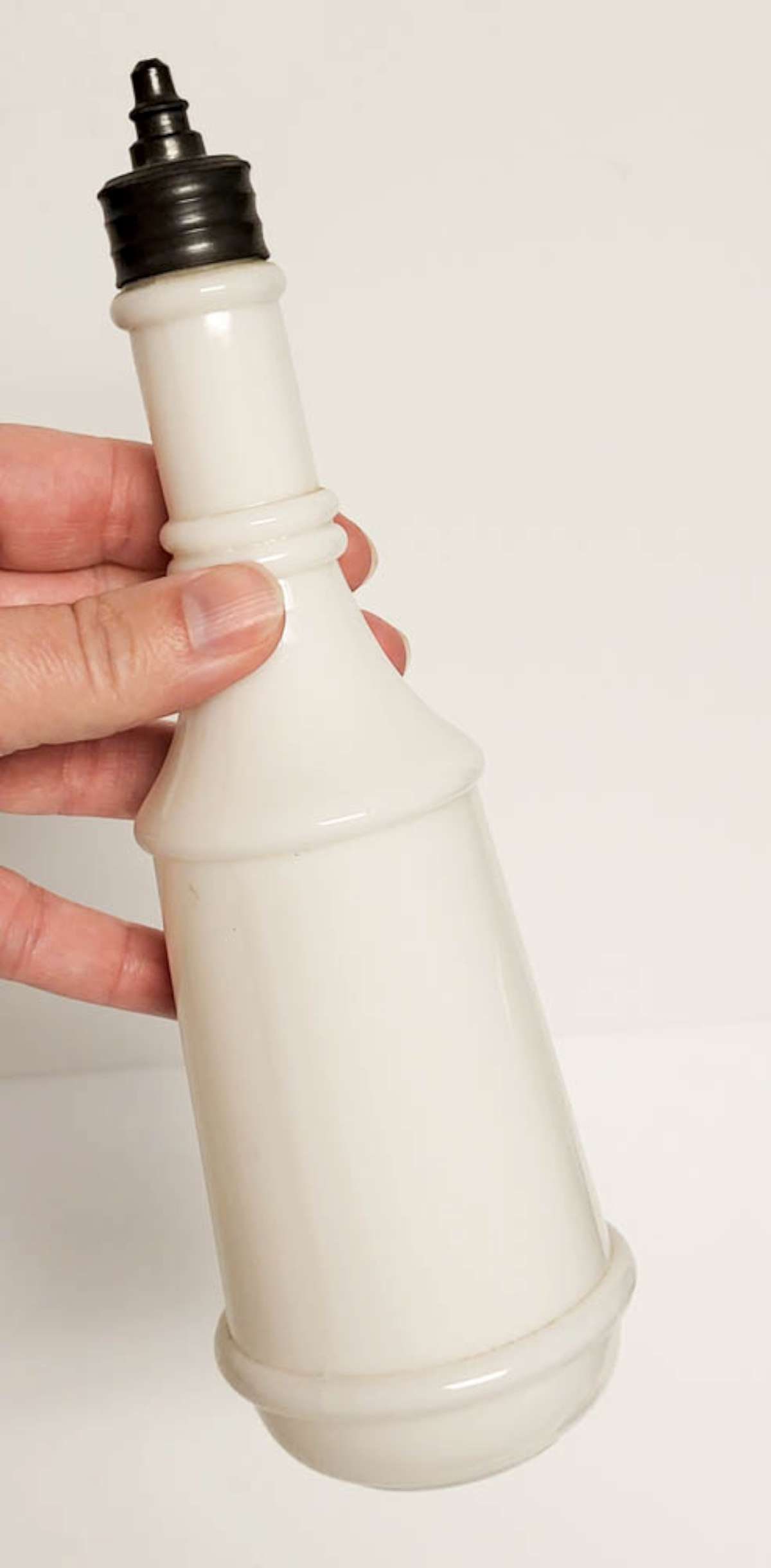 antique milk glass barber shop bottle (1 of 6)