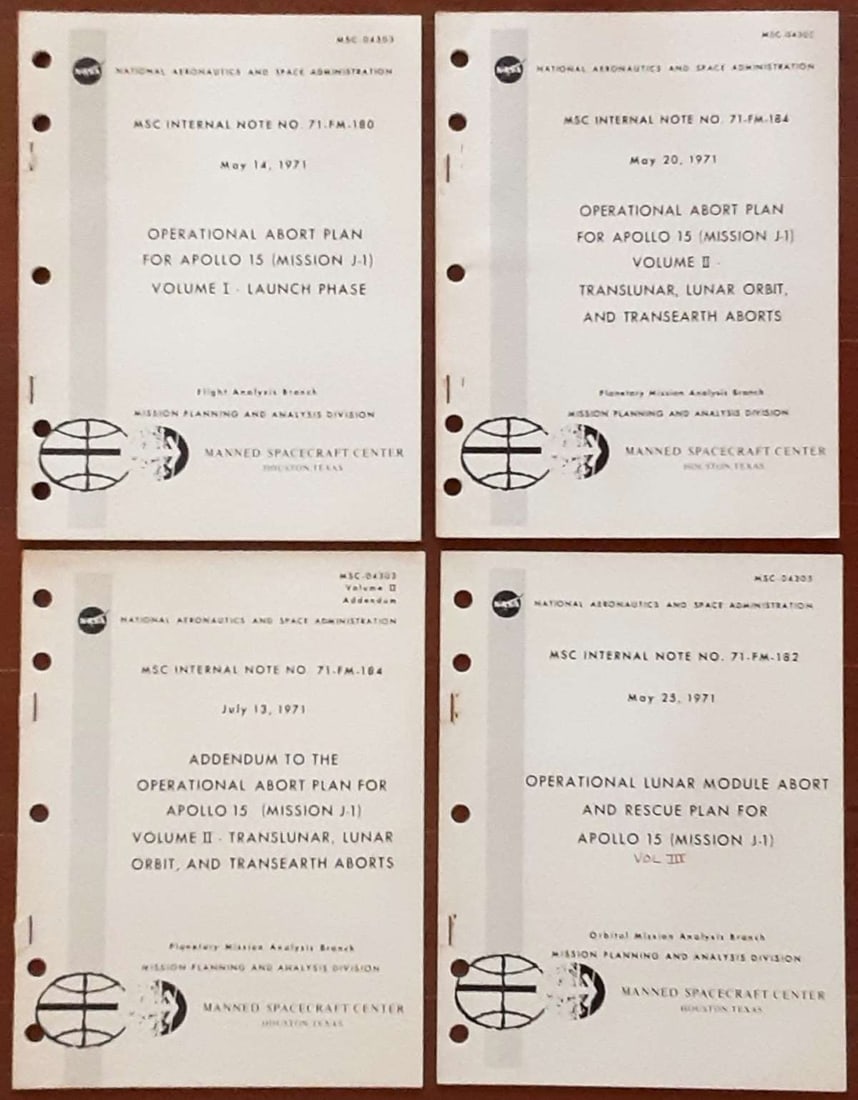 four space Apollo 15 lunar mission NASA booklets 1971 (1 of 7)