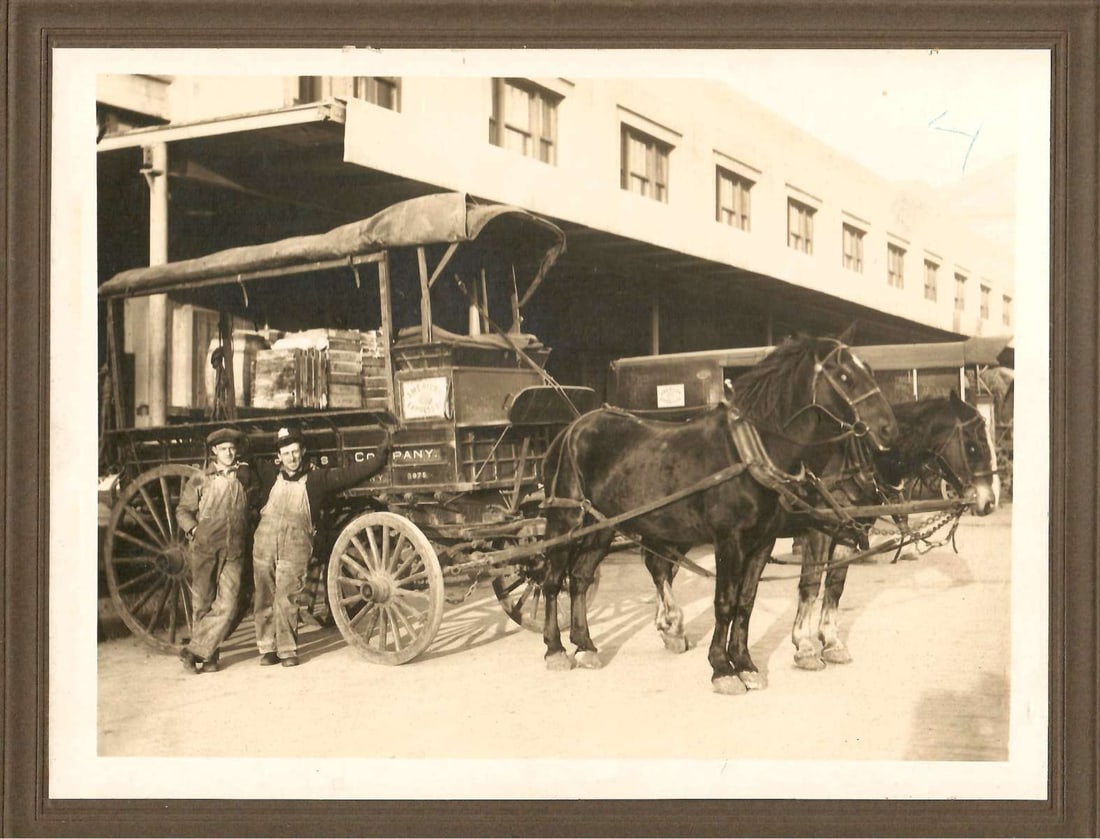 antique photograph American Express wagon (1 of 3)