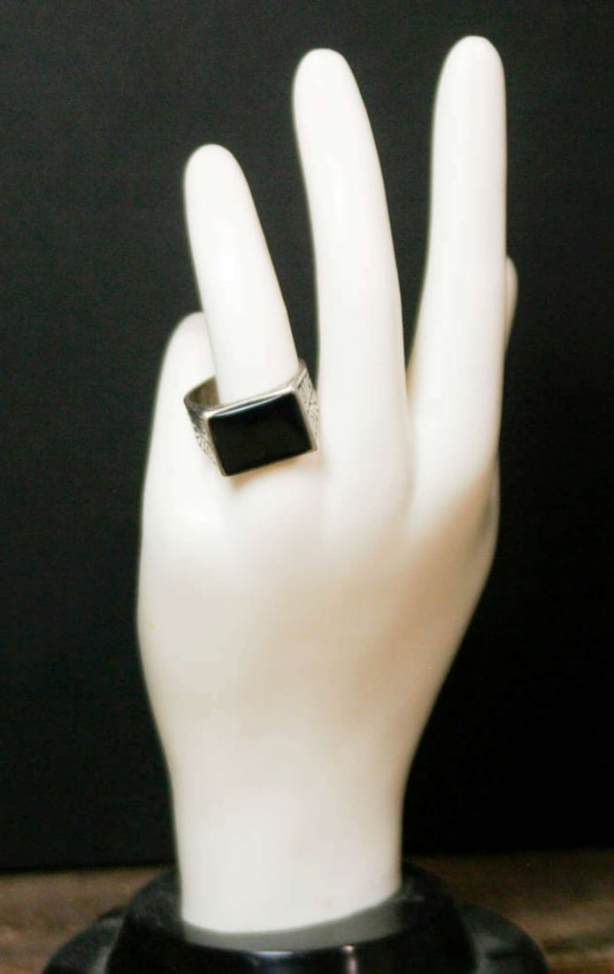 vintage estate jewelry: Native American ring (1 of 8)