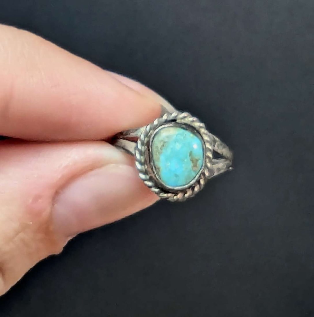 vintage estate jewelry: Native American ring (1 of 5)