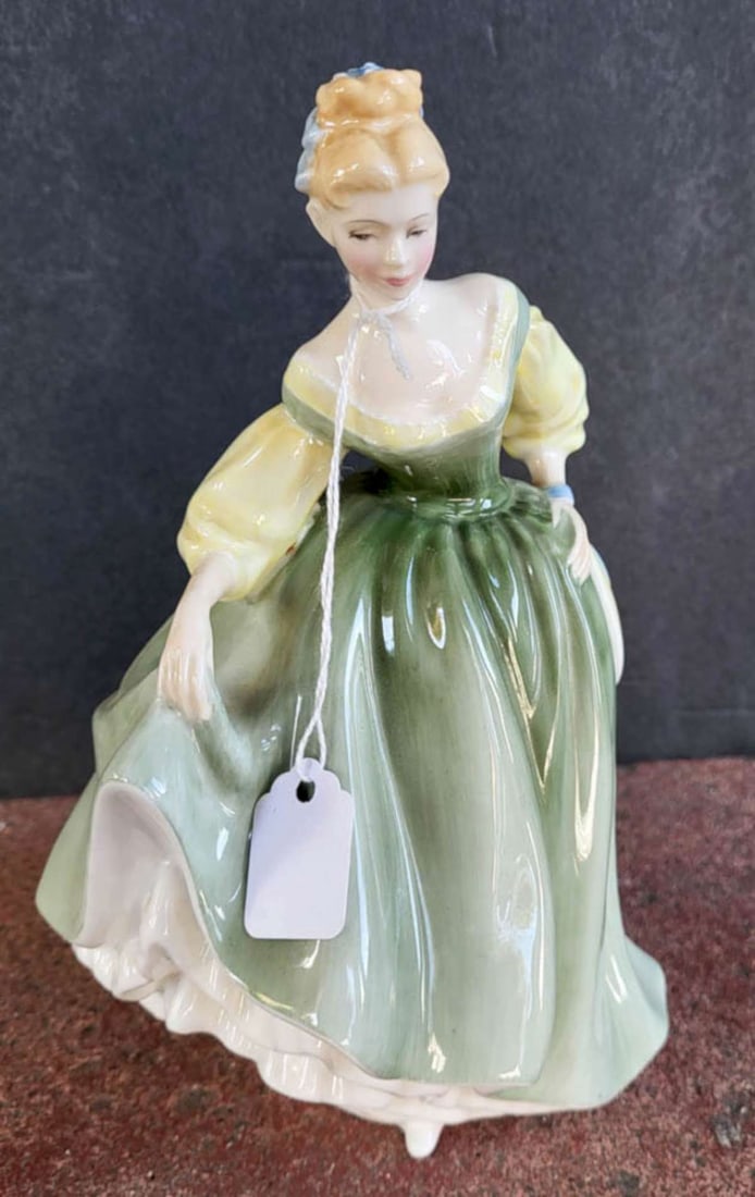 vintage Royal Doulton lady figurine (1 of 9)