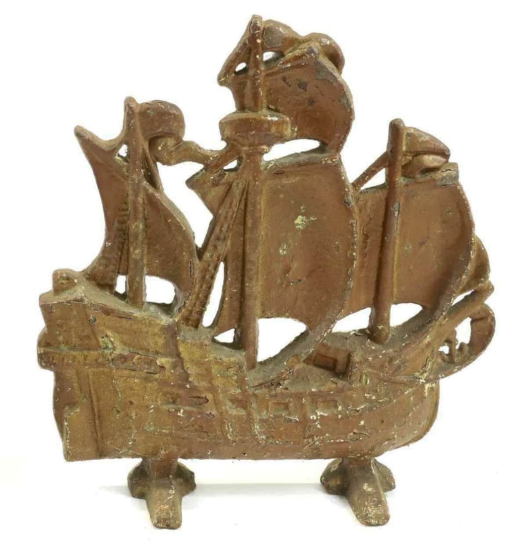 antique cast iron doorstop: large (and heavy) antique cast iron doorstop shaped like a Spanish Galleon ship, unmarked