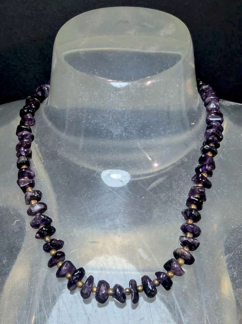 vintage estate jewelry: Amethyst necklace (1 of 4)
