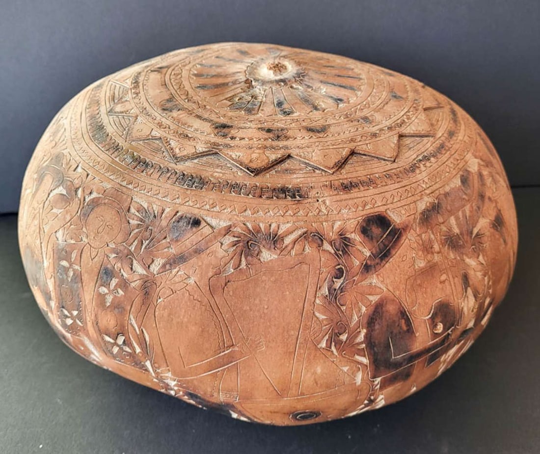 vintage carved box with musicians (1 of 8)