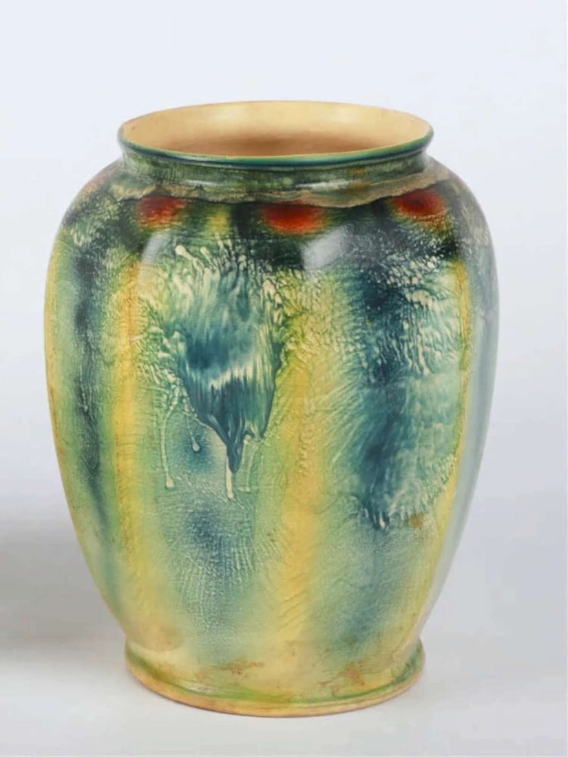 unusual vintage pottery vase (1 of 9)