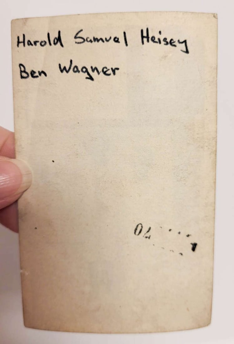 vintage portrait photographs featuring children - 16