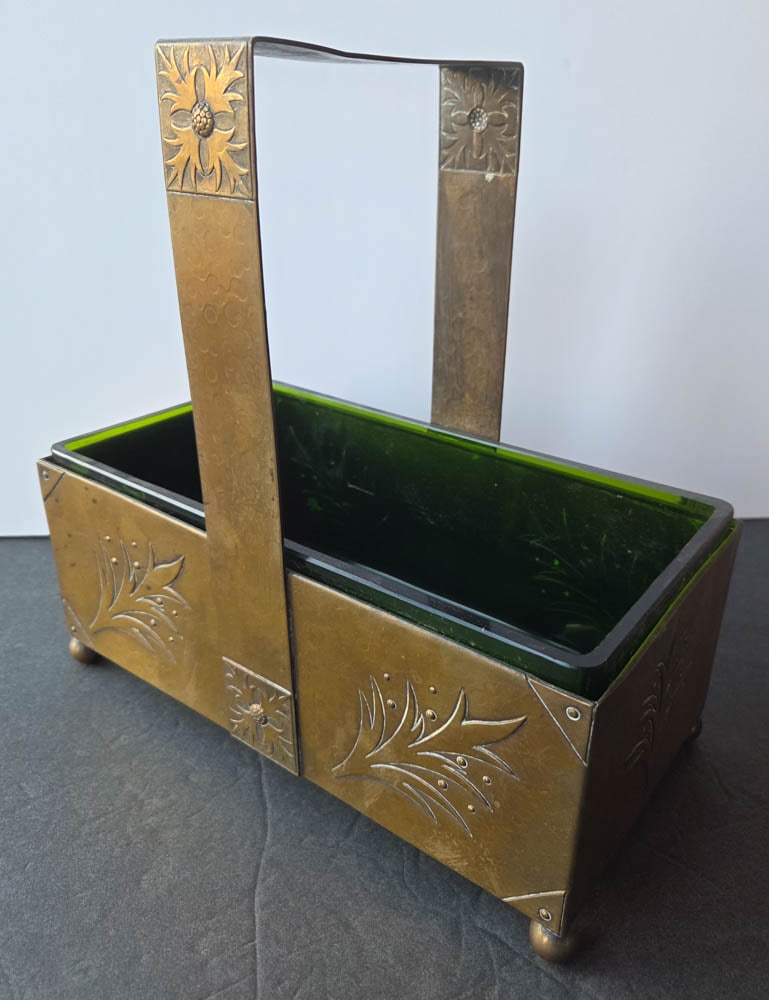 antique brass Art Nouveau planter (1 of 11)