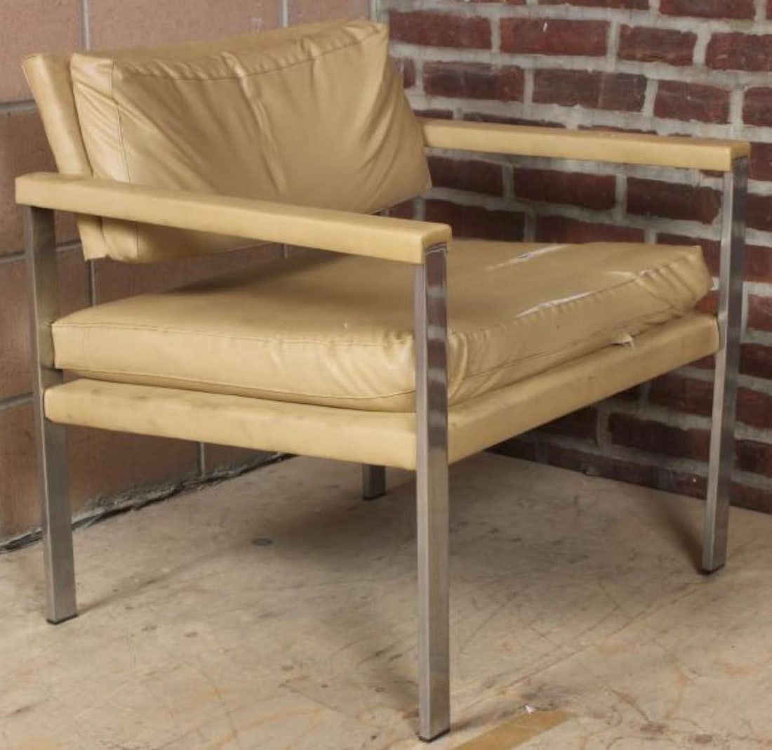 Mid Century Modern chrome Milo Baughman chair: vintage retro MCM chair, unmarked, but most likely by Milo Baughman (have seen the same frame sell under his name for Thayer Coggin) with a flat chrome frame with original beige vinyl