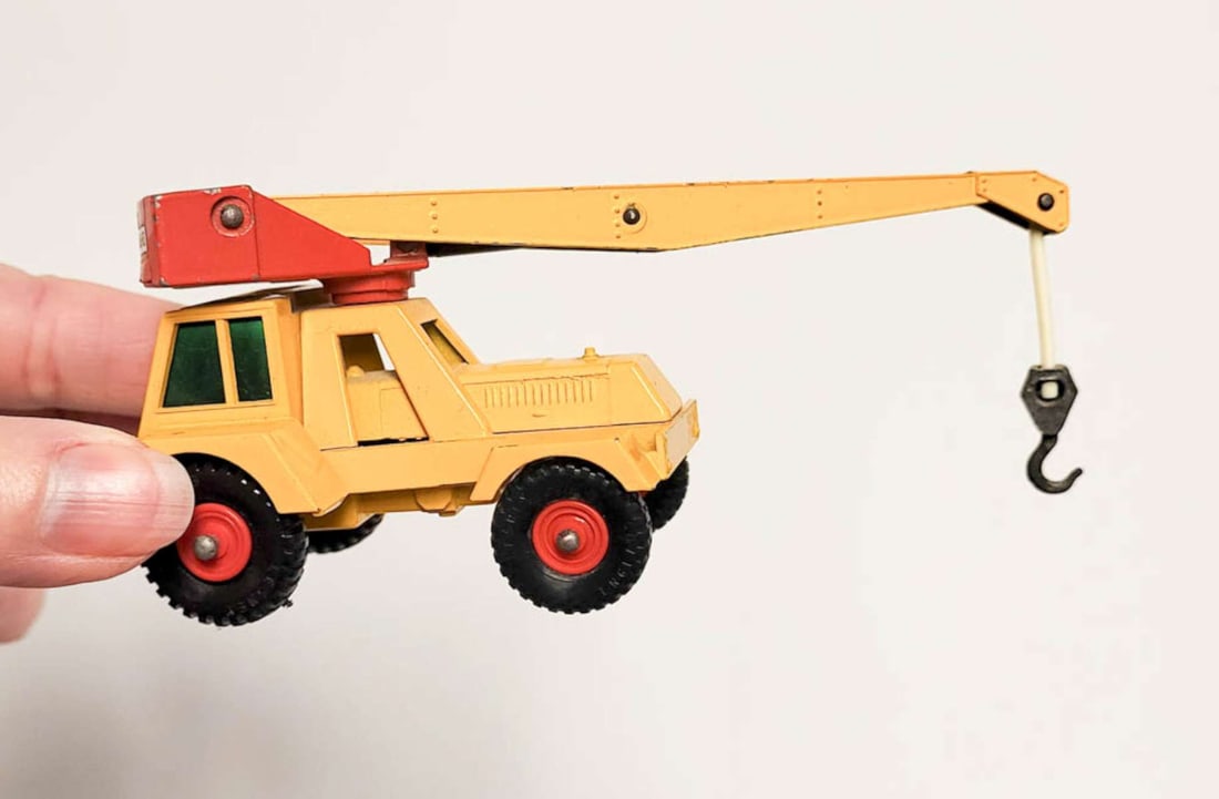 vintage Matchbox Lesney K-14-1 toy car (1 of 7)