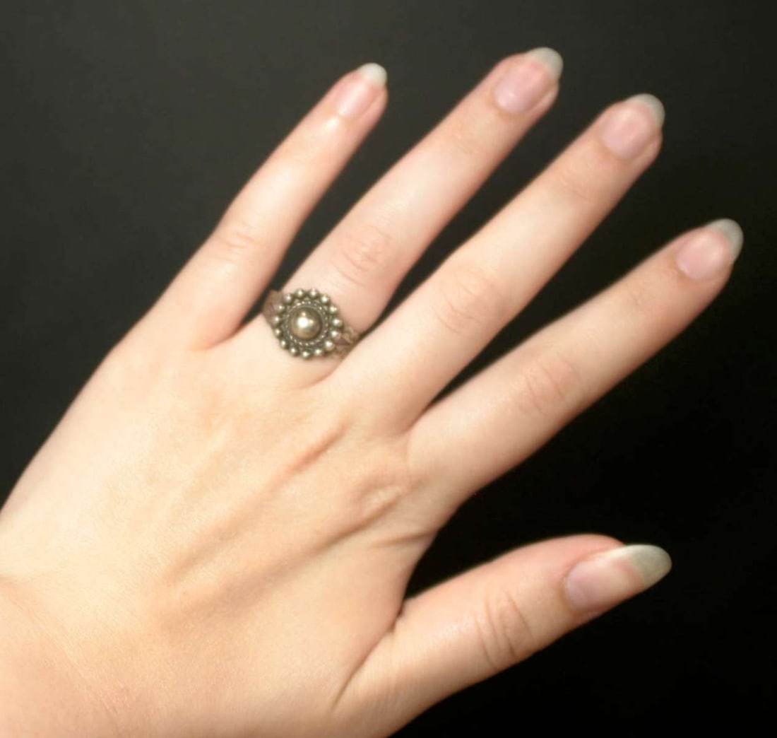 vintage estate jewelry: Native American silver ring: vintage or antique Old Pawn Native American Indian unmarked silver ring with adjustable engraved band and Squash Blossom central bead design, possibly Navajo (?)