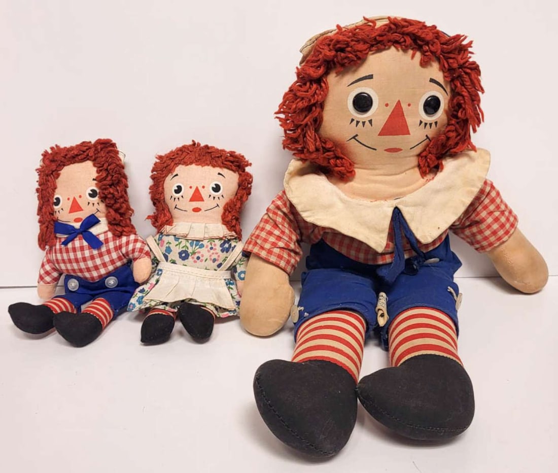 vintage cloth Raggedy Ann and Andy dolls (1 of 11)