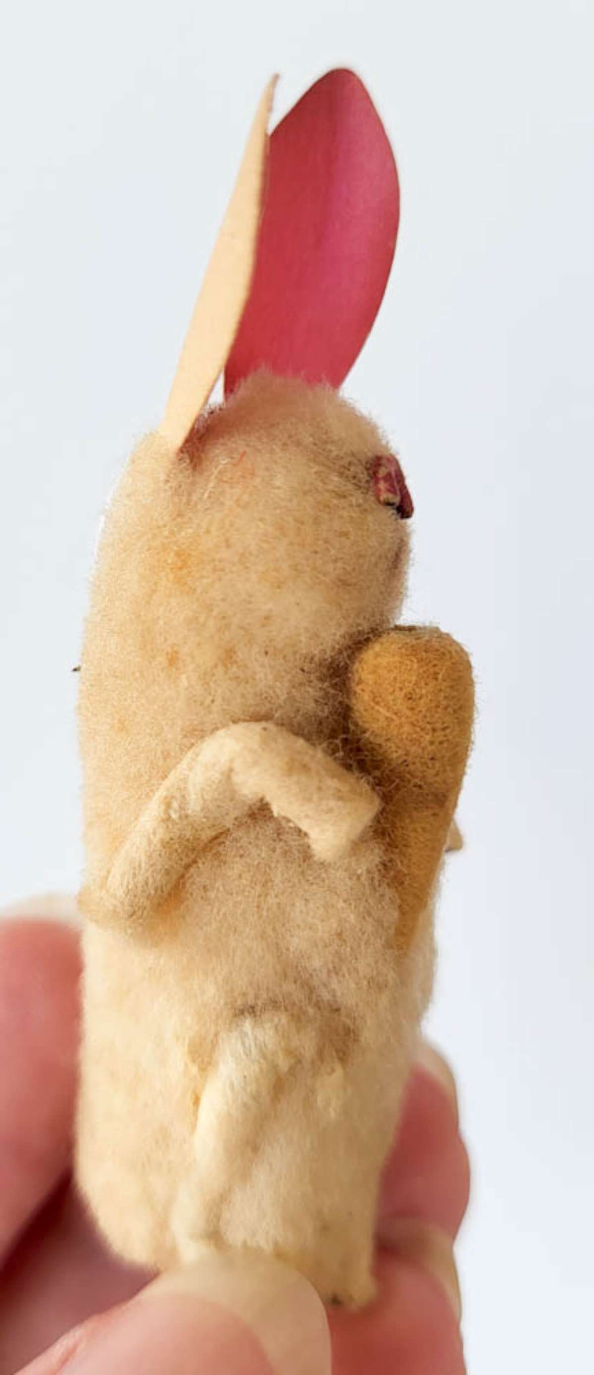 vintage Easter display piece - 3