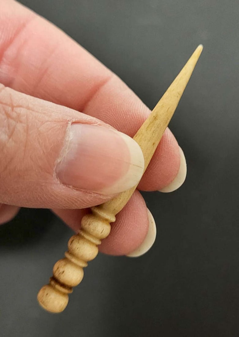 antique bone sewing implement tools - 3