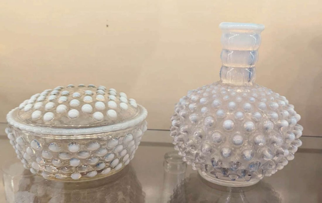 vintage opalescent hobnail glass pieces (1 of 11)