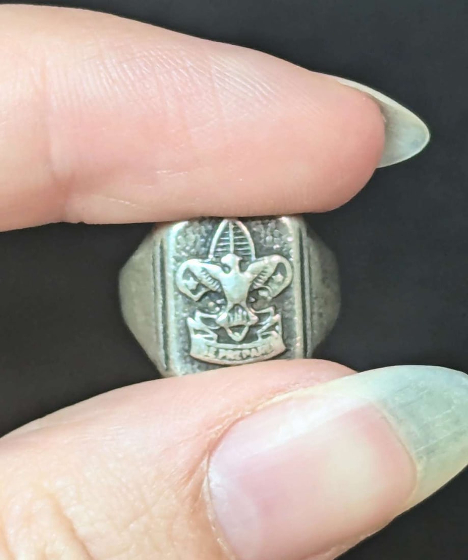 vintage estate jewelry: Boy Scout ring: vintage or antique marked Sterling silver Eagle "Be Prepared" ring for Boy Scouts of America about a ring size 5, but adjustable Info from online search: " The prominent design on