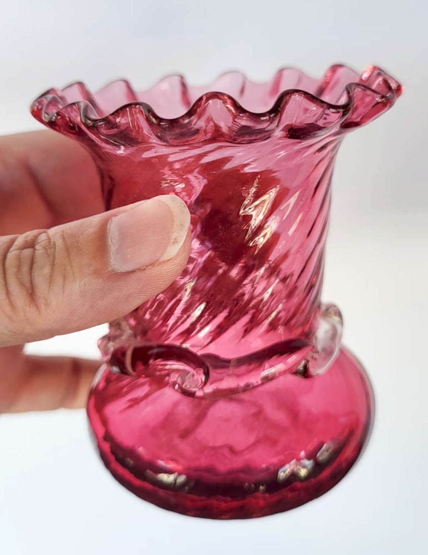 antique miniature cranberry glassware (1 of 6)