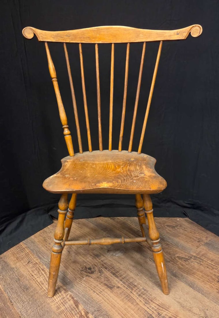 antique New England Windsor chair (1 of 9)