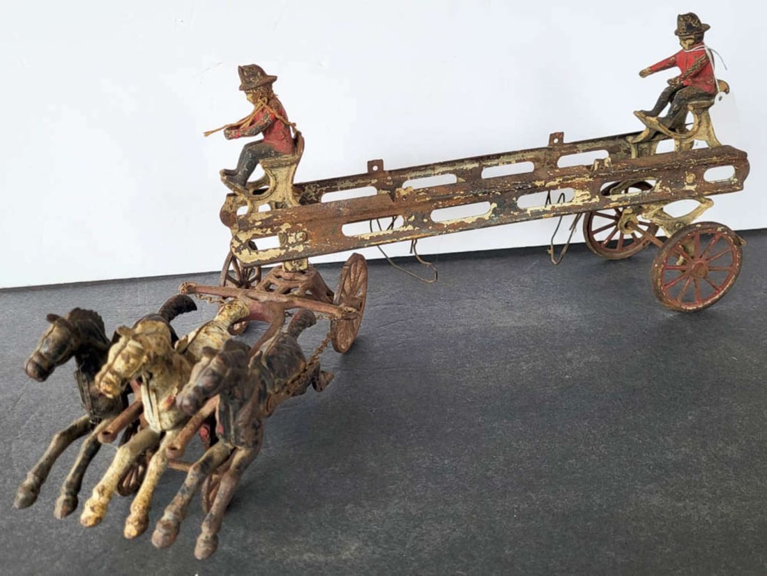 RARE antique Wilkins firetruck and horses toy - 11
