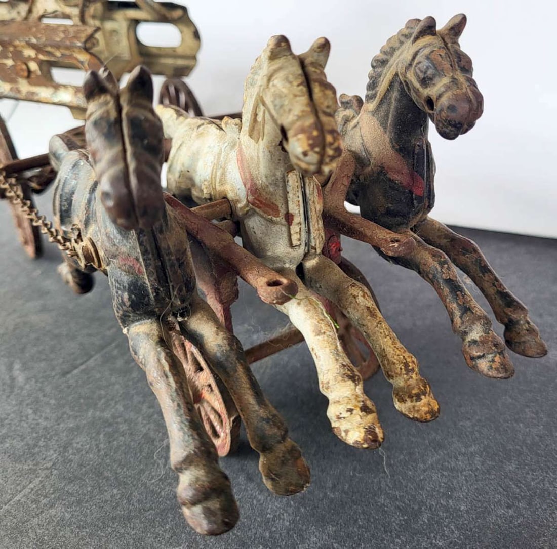 RARE antique Wilkins firetruck and horses toy - 4