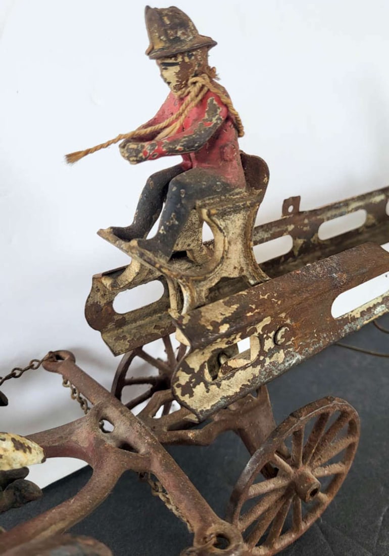 RARE antique Wilkins firetruck and horses toy - 8