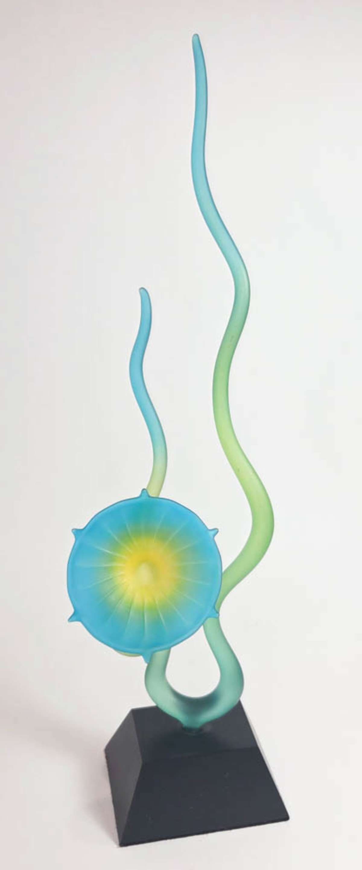 Warner Whitfield designed Art glass sculpture: vintage frosted Art glass pulled floral or flower and stem sculpture, set on a black base, unsigned by attr. to Warner Whitfield (comps selling for 850 to 1300 dollars!) base is 5" wi