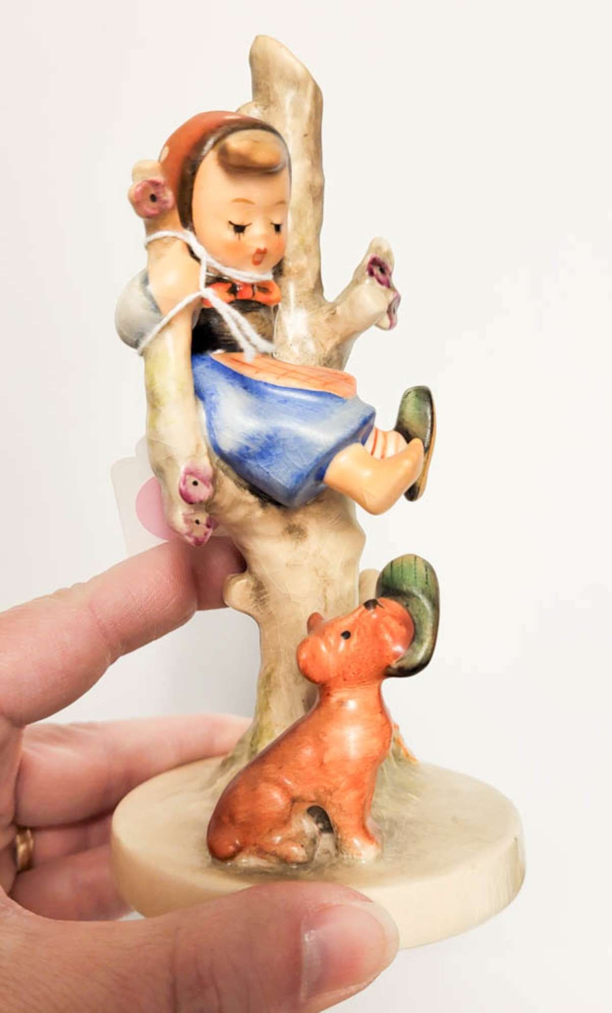 adorable Hummel girl statue by Goebel (1 of 8)