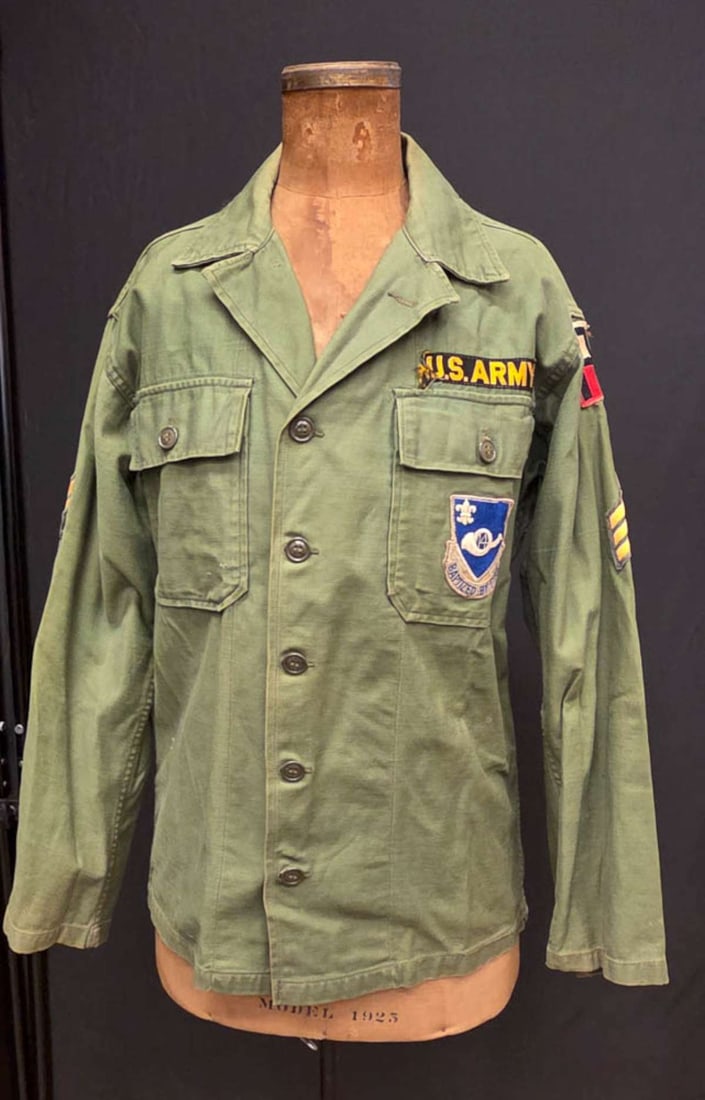 vintage Vietnam Era fatigue shirt (1 of 10)