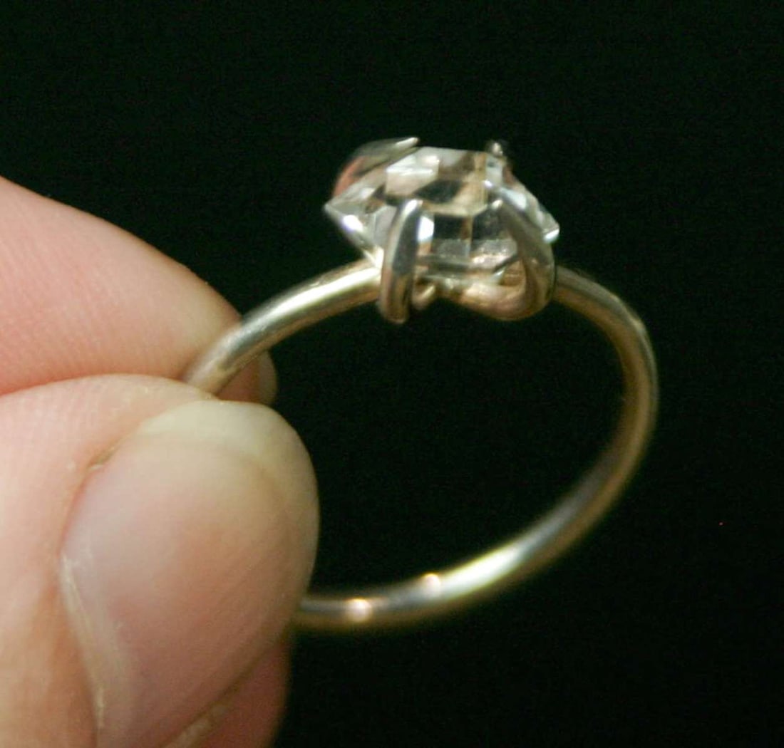 vintage estate jewelry: Herkimer diamond ring: consignor suggested this is a Herkimer diamond ring, but please see all pictures and judge for yourself (UV blacklight picture included), illegibly marked but likely Sterling silver with s