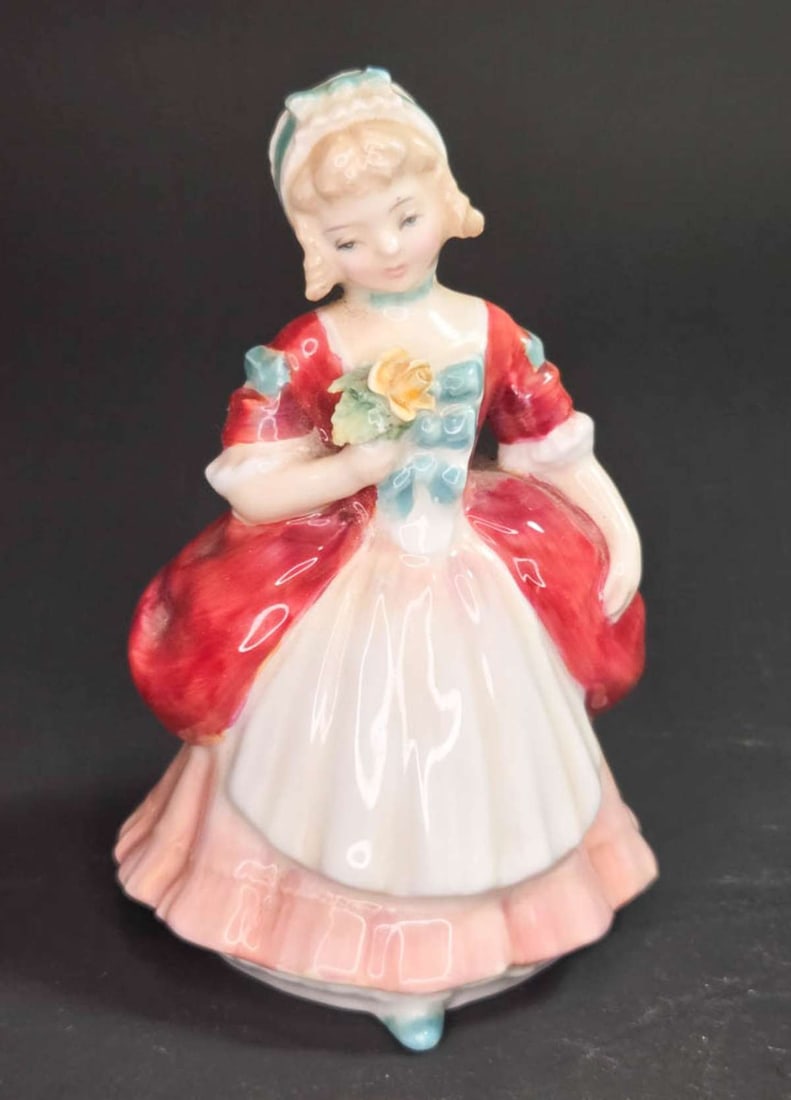 vintage Royal Doulton woman figurine (1 of 7)