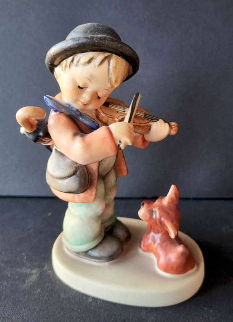 vintage Goebel Hummel figurine (1 of 9)
