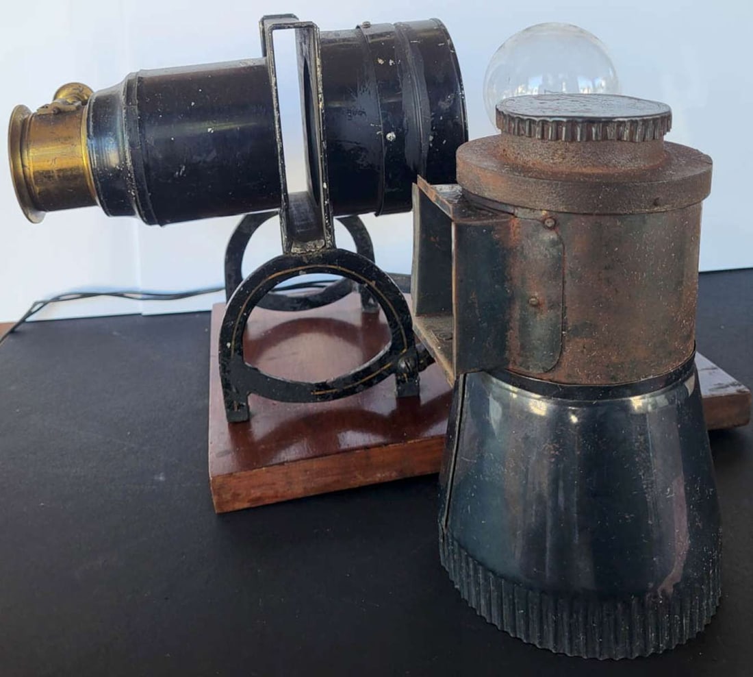 antique Magic Lantern slide projector - 10