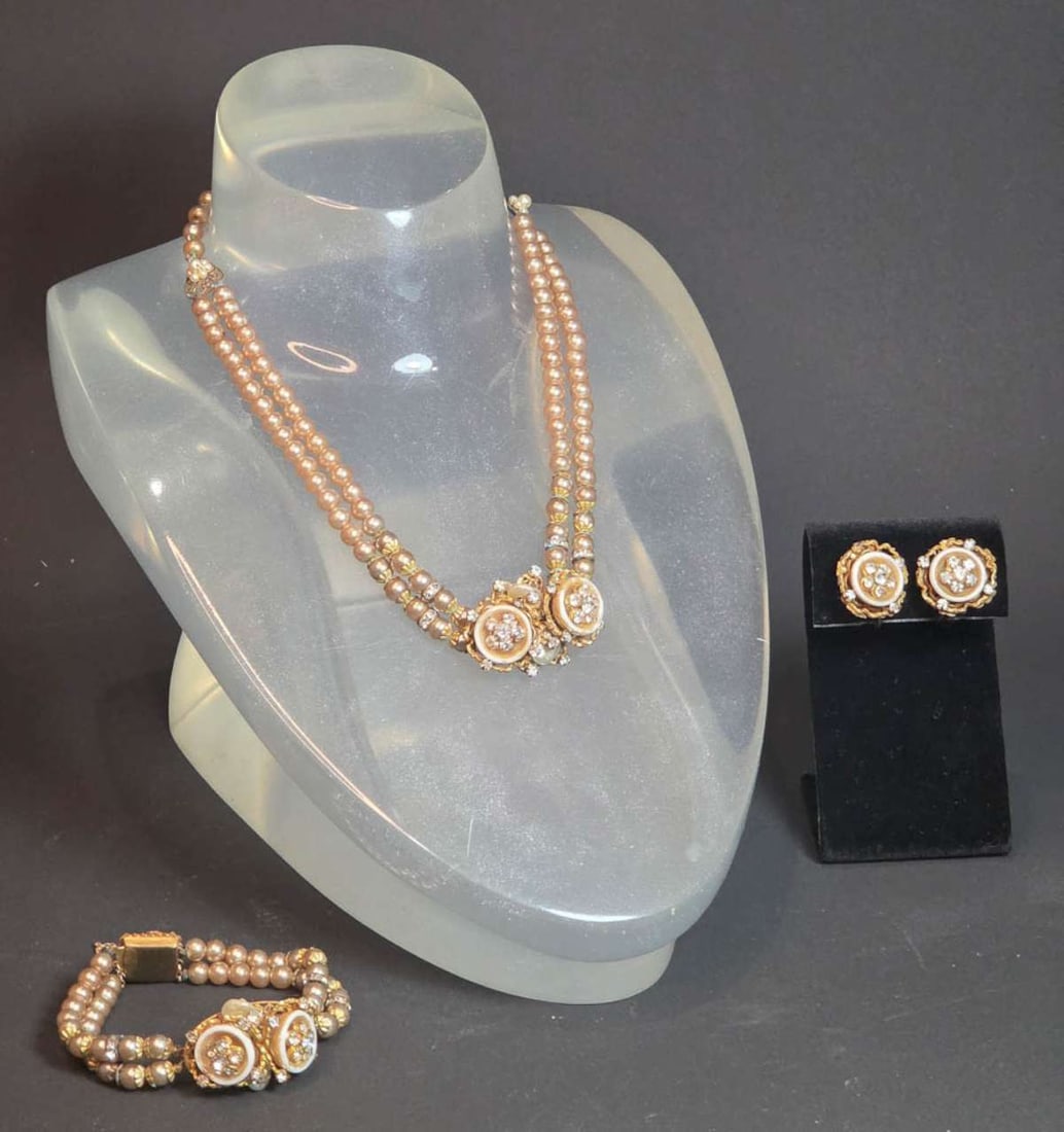 vintage estate jewelry: Robert suite (1 of 18)