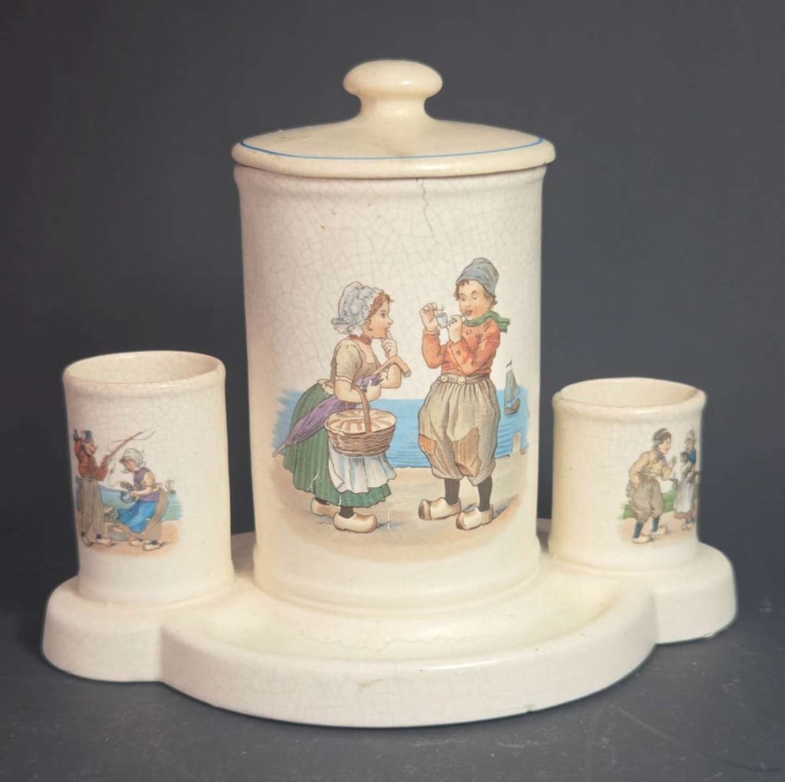 antique Roseville smoking stand (1 of 12)