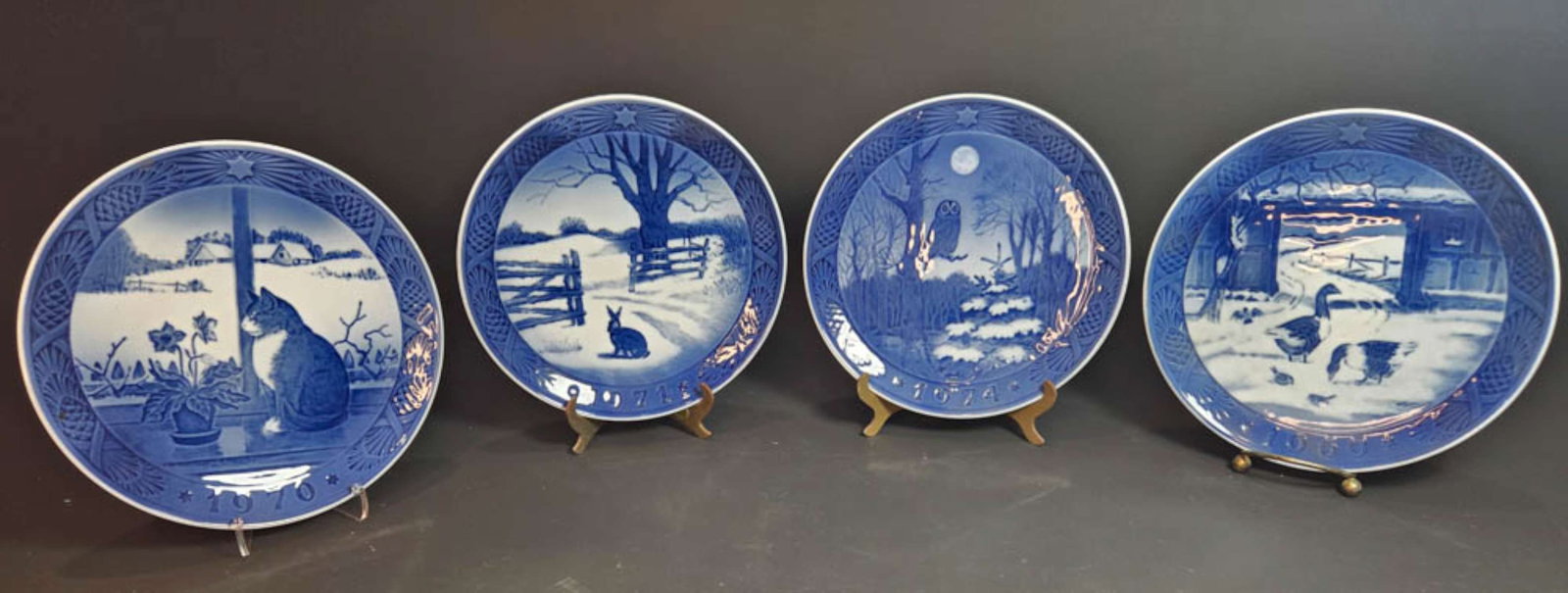 FOUR vintage Danish Royal Copenhagen Christmas plates (1 of 13)