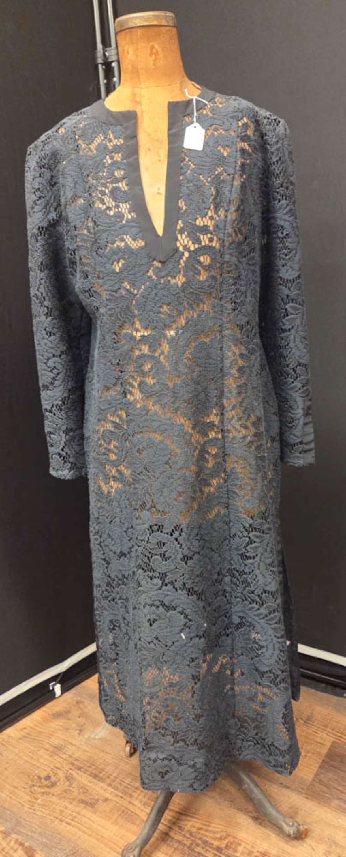 vintage MCM ladies sun dress (1 of 5)
