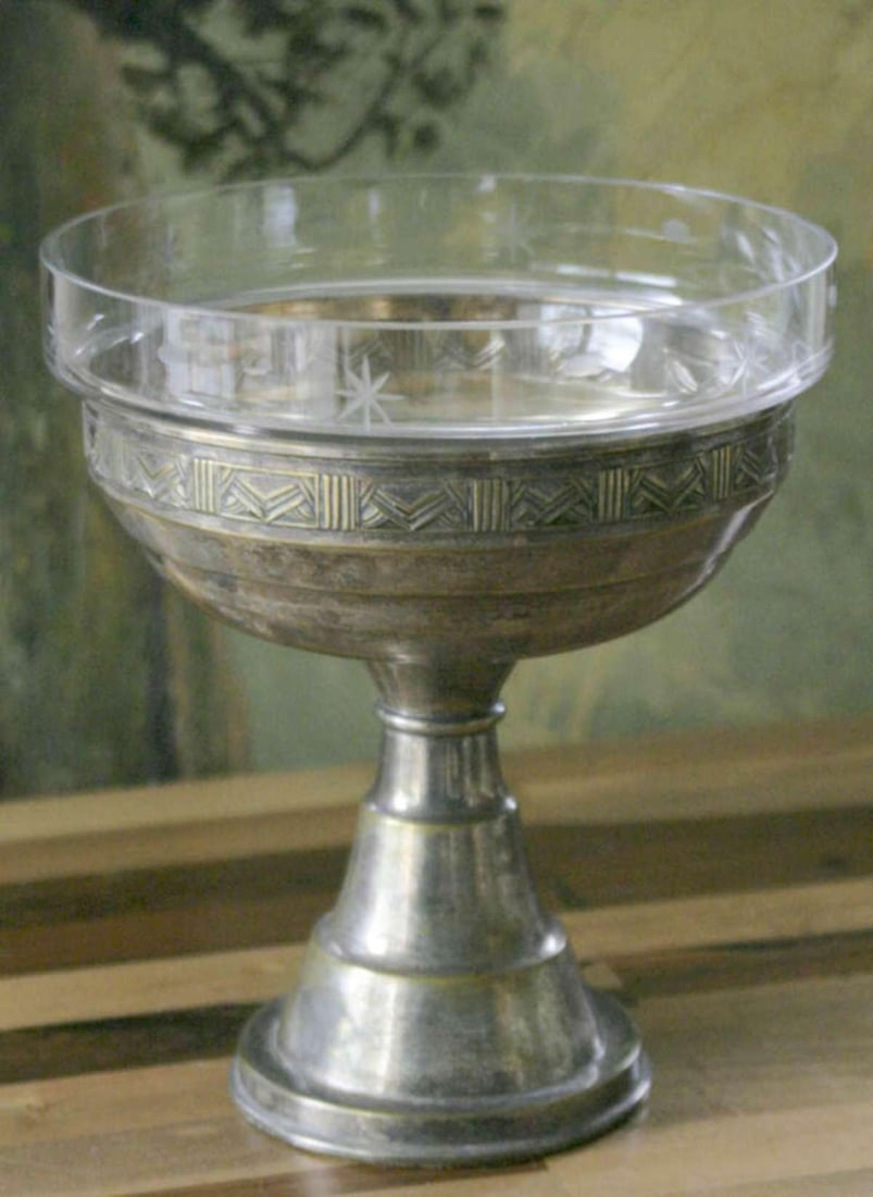 antique silverplated copper Art Deco footed bowl: with great geometric edge design, etched glass removable bowl insert with star pattern and Jugendstil look stepped foot with felt bottom (might be stamped or signed, cannot tell),